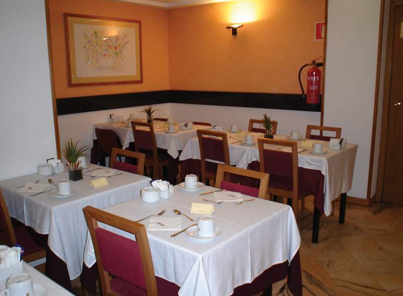Catalonia Albeniz Hotell 3*