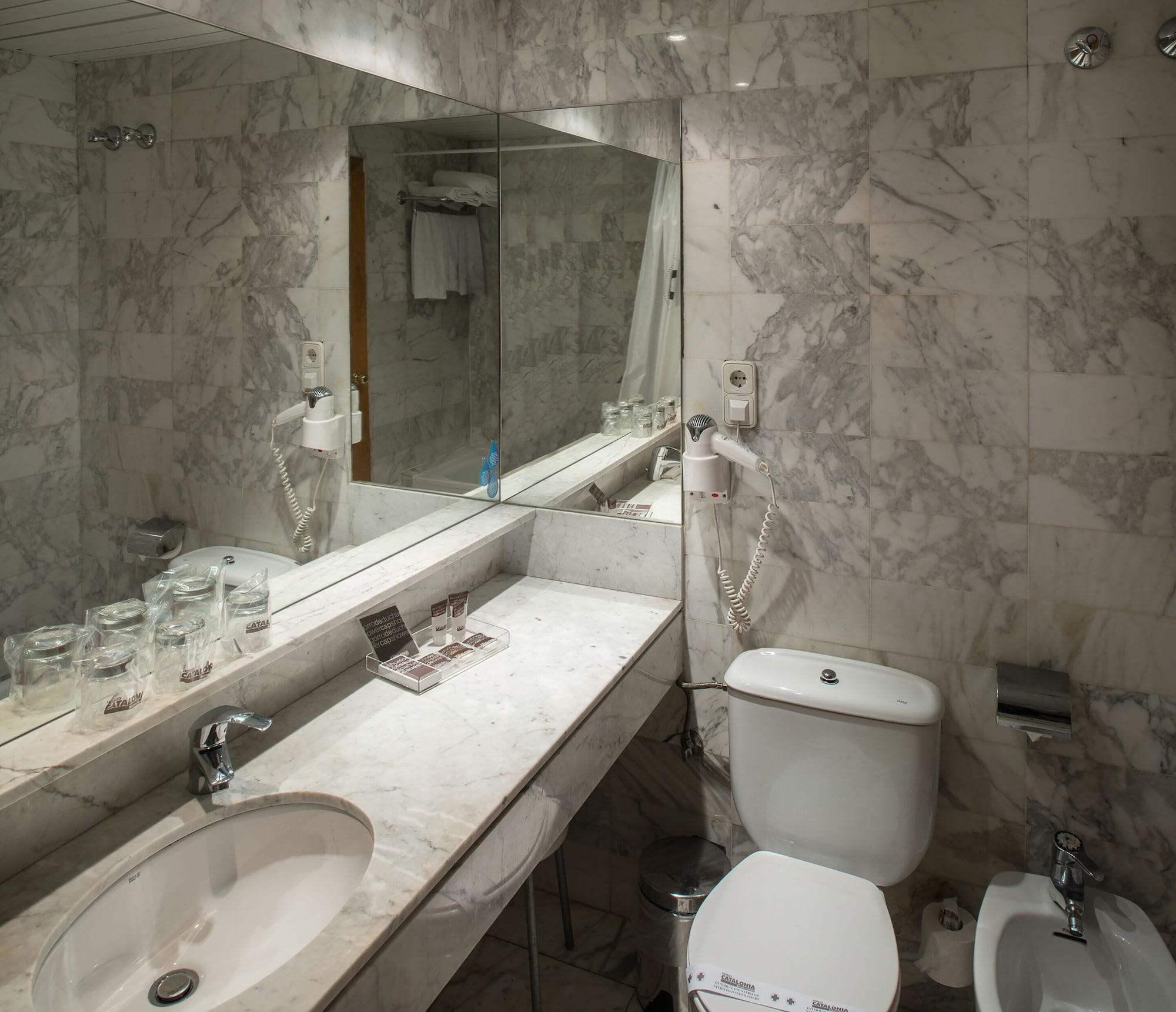 Hotel Catalonia Albeniz 3*